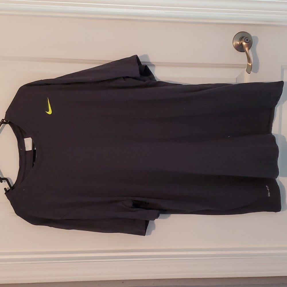 Short sleeve tshirt